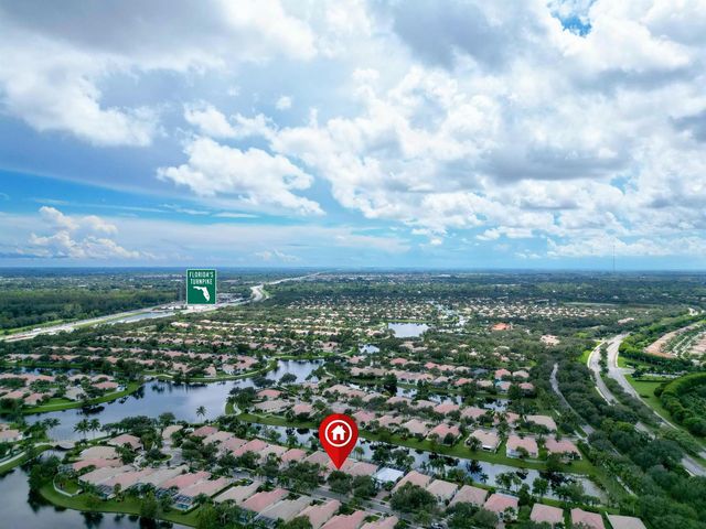 8292 Dominica Place, Wellington, FL 33414