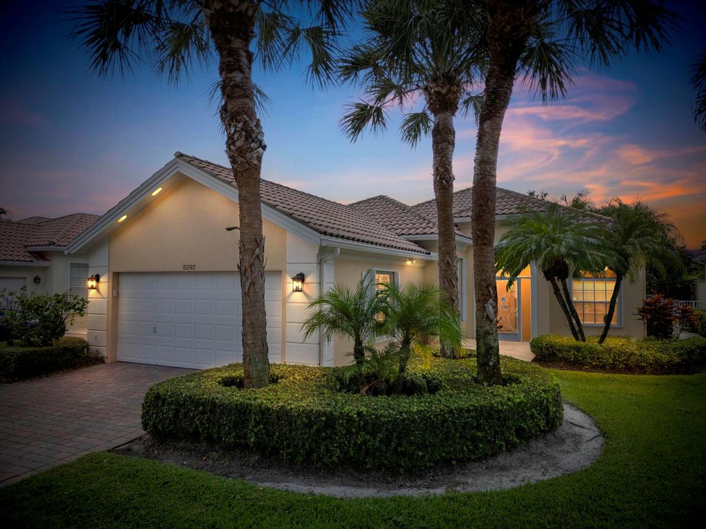 8292 Dominica Place, Wellington, FL 33414