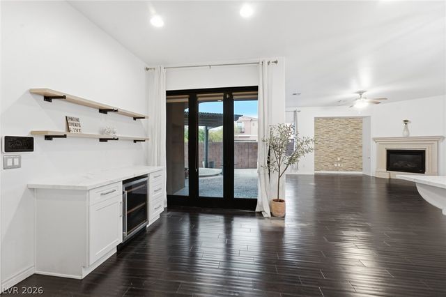 2450 Granada Bluff Court, Las Vegas, NV 89135