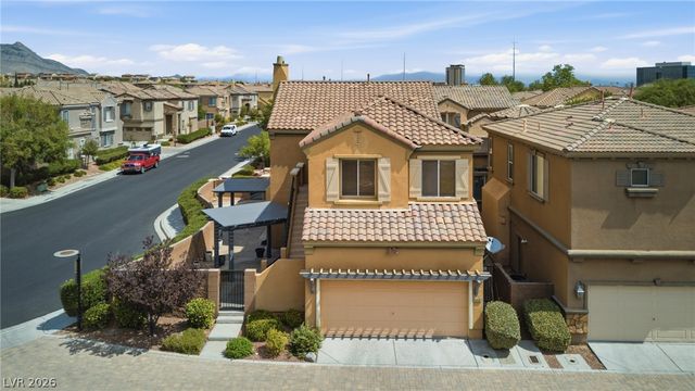 2450 Granada Bluff Court, Las Vegas, NV 89135