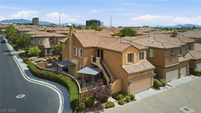 2450 Granada Bluff Court, Las Vegas, NV 89135
