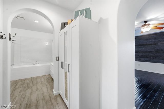 2450 Granada Bluff Court, Las Vegas, NV 89135