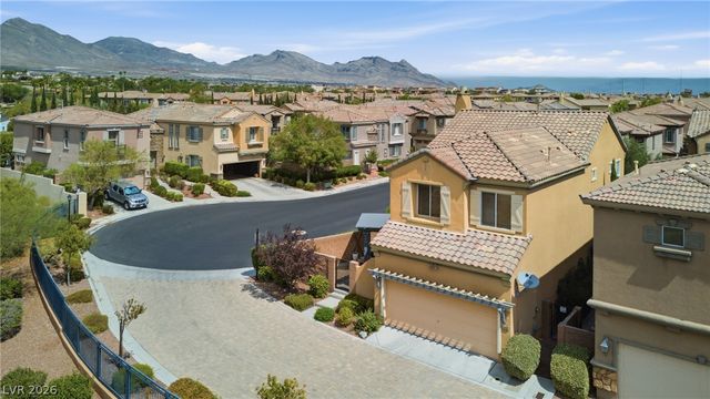 2450 Granada Bluff Court, Las Vegas, NV 89135