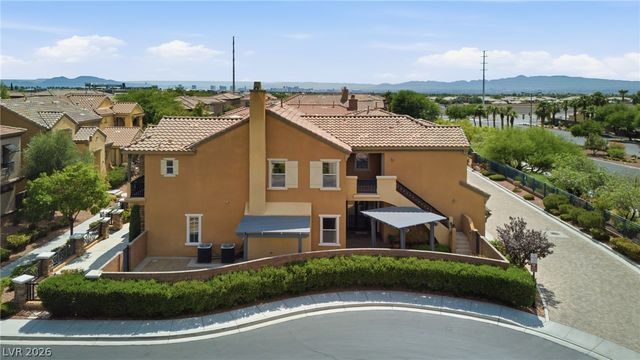 2450 Granada Bluff Court, Las Vegas, NV 89135