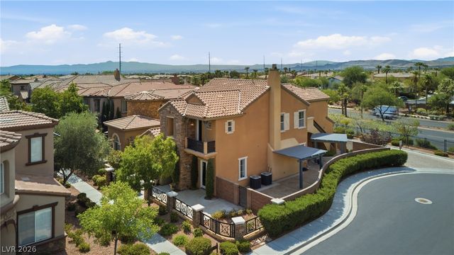2450 Granada Bluff Court, Las Vegas, NV 89135