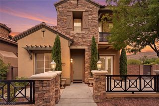 2450 Granada Bluff Court, Las Vegas, NV 89135
