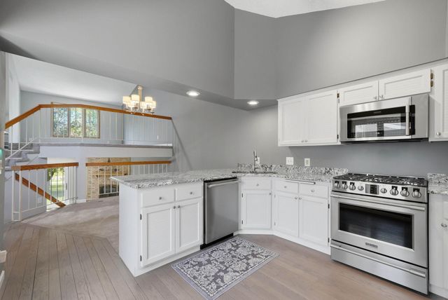 14917 45th Avenue N, Plymouth, MN 55446