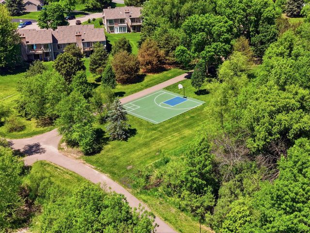14917 45th Avenue N, Plymouth, MN 55446