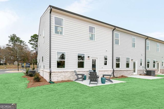 537 Raelyns Way, Loganville, GA 30052