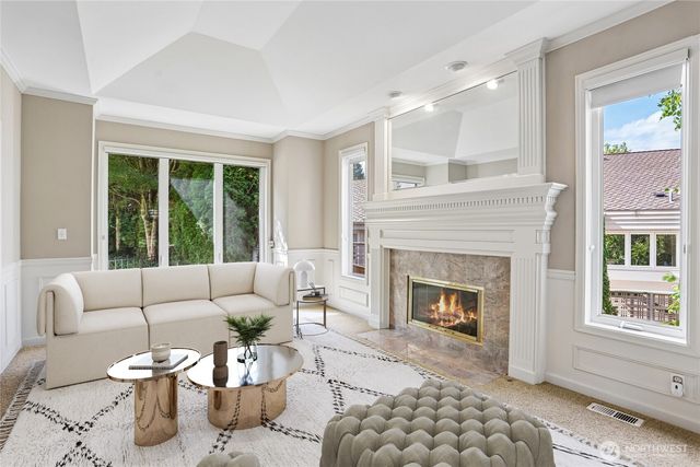 16580 SE 58th Place, Bellevue, WA 98006