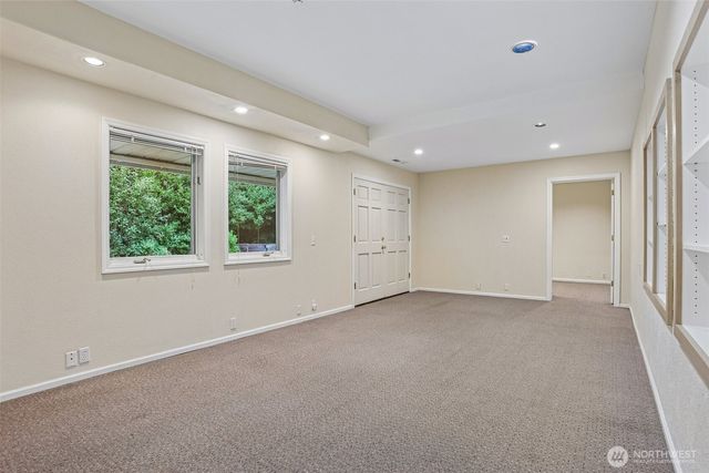 16580 SE 58th Place, Bellevue, WA 98006