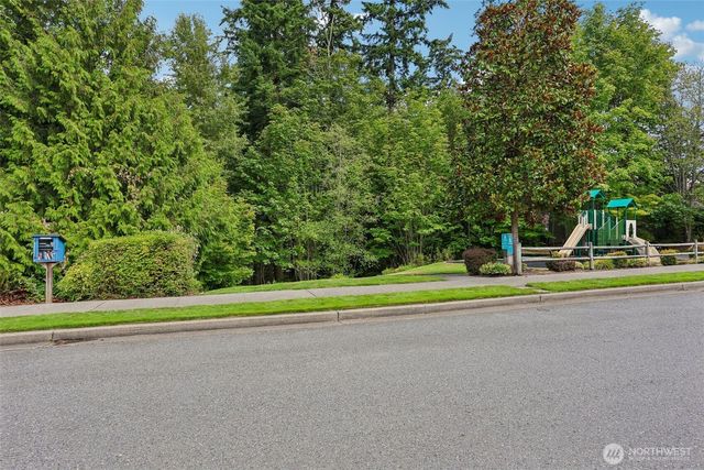 16580 SE 58th Place, Bellevue, WA 98006