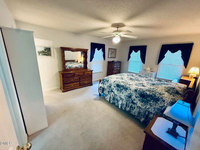 129 Pebble Drive, Clayton, NC 27520