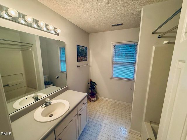 129 Pebble Drive, Clayton, NC 27520