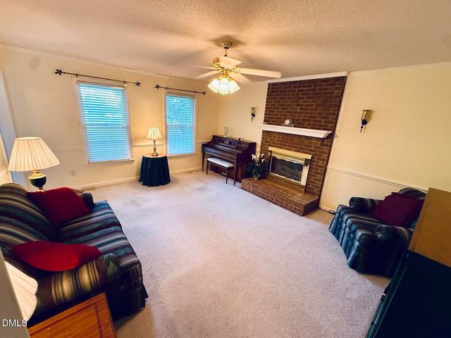129 Pebble Drive, Clayton, NC 27520