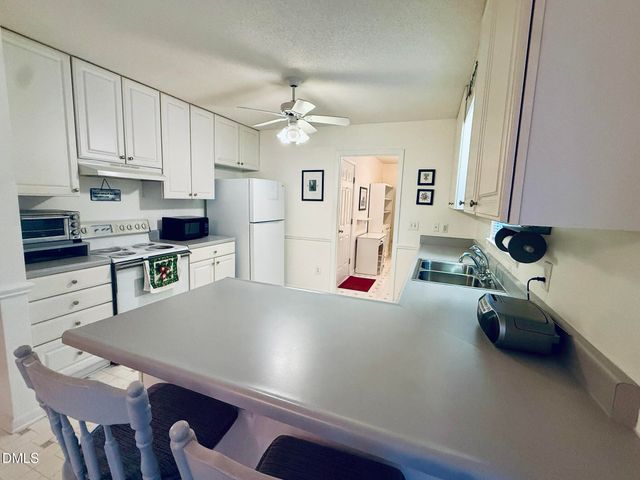 129 Pebble Drive, Clayton, NC 27520