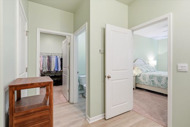 423 Lake Ridge Boulevard, Summerville, SC 29486