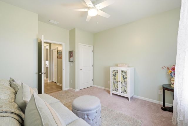 423 Lake Ridge Boulevard, Summerville, SC 29486