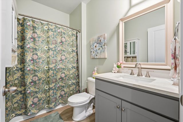 423 Lake Ridge Boulevard, Summerville, SC 29486