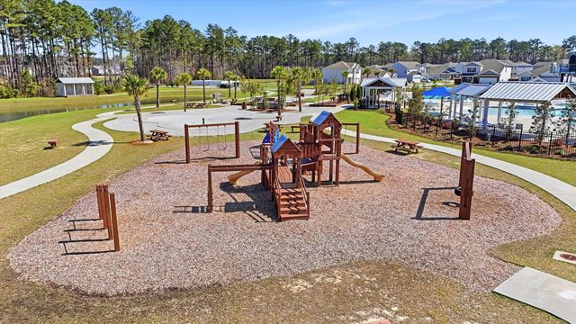 423 Lake Ridge Boulevard, Summerville, SC 29486