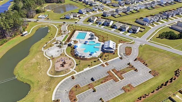 423 Lake Ridge Boulevard, Summerville, SC 29486
