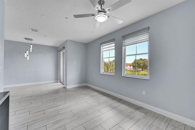 150 Jacaranda Country Club Dr 200, Plantation, FL 33324