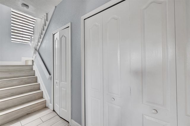 150 Jacaranda Country Club Dr 200, Plantation, FL 33324