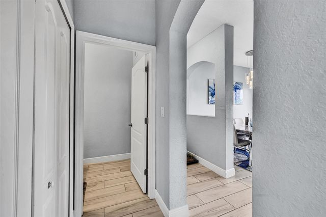 150 Jacaranda Country Club Dr 200, Plantation, FL 33324