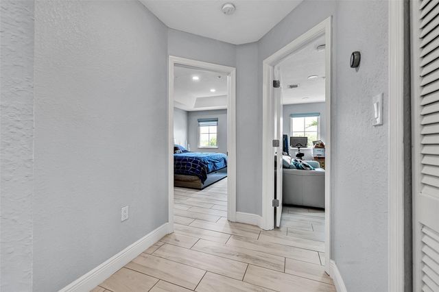 150 Jacaranda Country Club Dr 200, Plantation, FL 33324