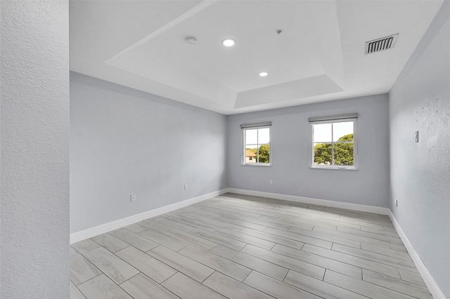 150 Jacaranda Country Club Dr 200, Plantation, FL 33324