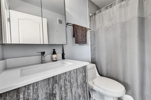 150 Jacaranda Country Club Dr 200, Plantation, FL 33324