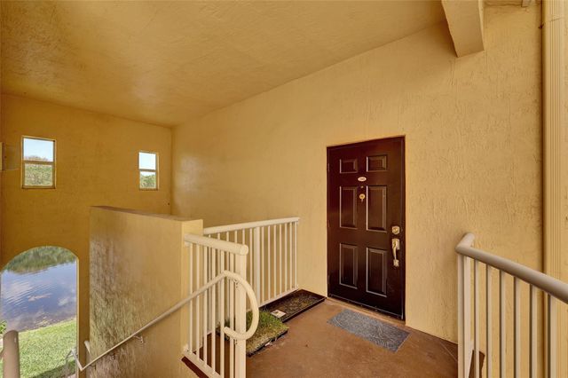 150 Jacaranda Country Club Dr 200, Plantation, FL 33324