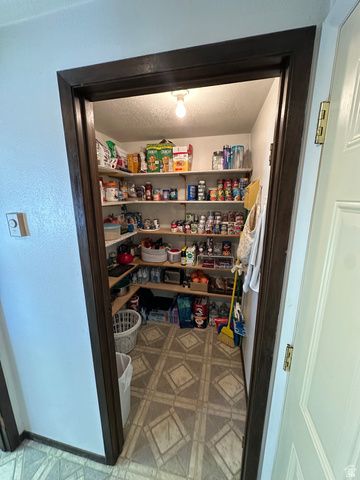 131 W 400 S, Vernal, UT 84078