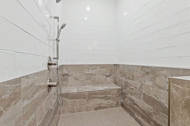 5275 N Eagle Crest St, Colwich, KS 67030