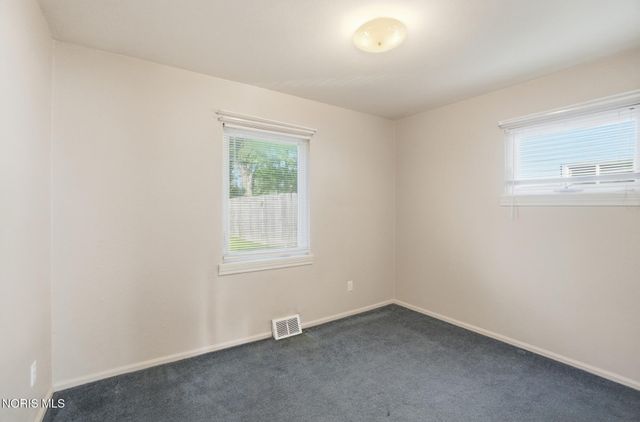1221 Scott Street, Maumee, OH 43537