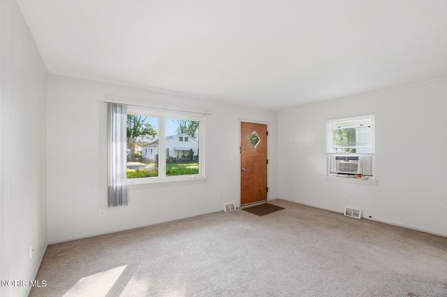 1221 Scott Street, Maumee, OH 43537