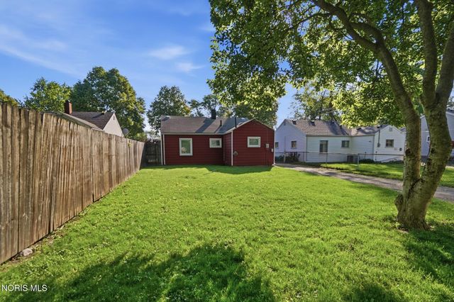 1221 Scott Street, Maumee, OH 43537