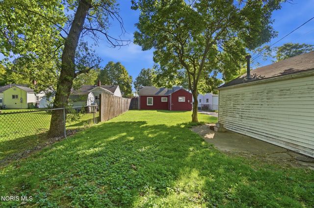 1221 Scott Street, Maumee, OH 43537