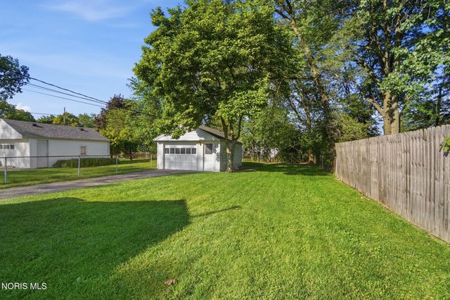 1221 Scott Street, Maumee, OH 43537