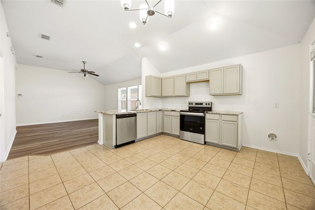 1712 Ironworks Drive, Dallas, TX 75253