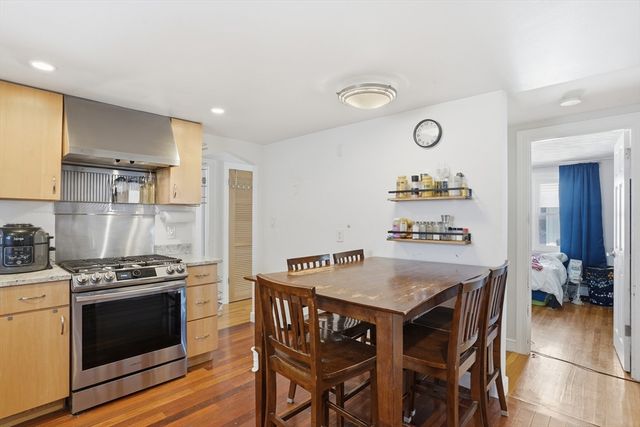 100 Westland Ave, Newton, MA 02465