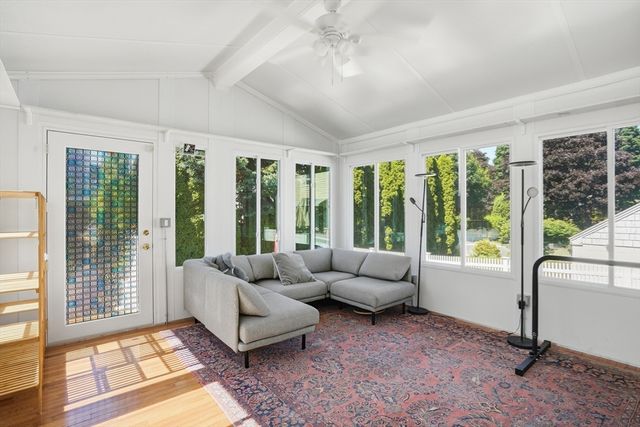 100 Westland Ave, Newton, MA 02465