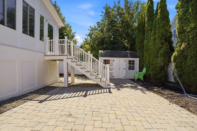 100 Westland Ave, Newton, MA 02465