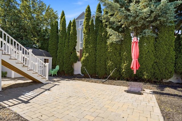 100 Westland Ave, Newton, MA 02465