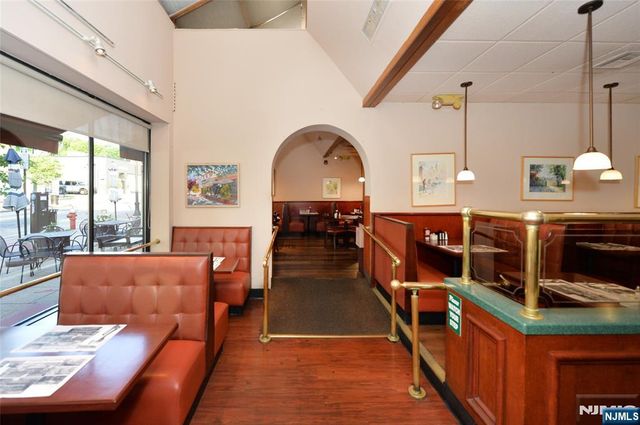 177-195 Ridgewood Avenue, Ridgewood, NJ 07450