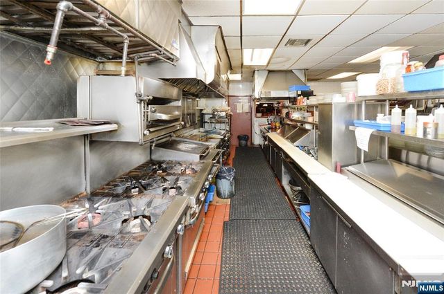 177-195 Ridgewood Avenue, Ridgewood, NJ 07450