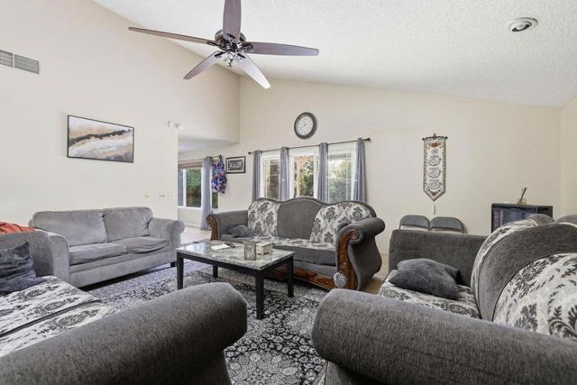 1980 Pebblewood Drive, Sacramento, CA 95833