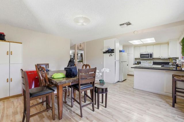 1980 Pebblewood Drive, Sacramento, CA 95833