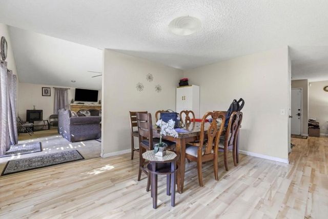 1980 Pebblewood Drive, Sacramento, CA 95833