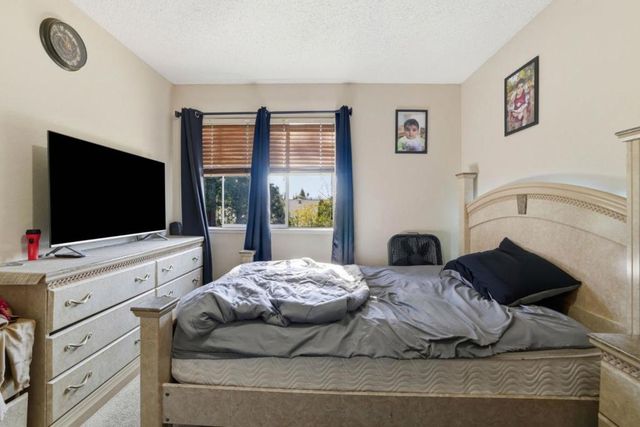 1980 Pebblewood Drive, Sacramento, CA 95833